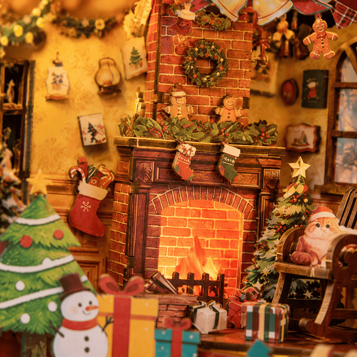 Christmas Trioz Rotating DIY Book Nook Kit